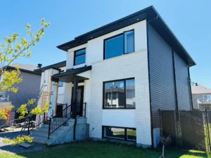 House with an addition by Construction HERA on Montreal’s North Shore, after the work